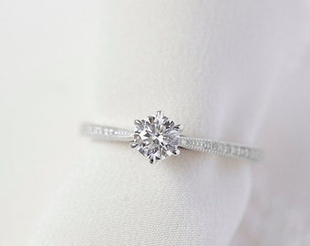 Sersi  - 14K White Gold Round Half Eternity Solitaire Engagement Diamond Ring - Handmade Jewellery