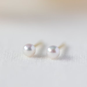 Petite Akoya Pearl Earrings  - 14K Yellow Gold Natural Japanese Akoya Ear Stud - Handmade Jewellery
