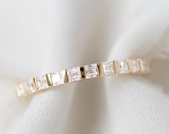 Nocturne - 14K Yellow Gold Tension Set Half Eternity Carré Cut White Diamond Ring