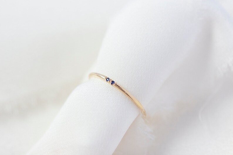 Sirius II 14K Yellow Gold Mini Blue Sapphire Ring image 2