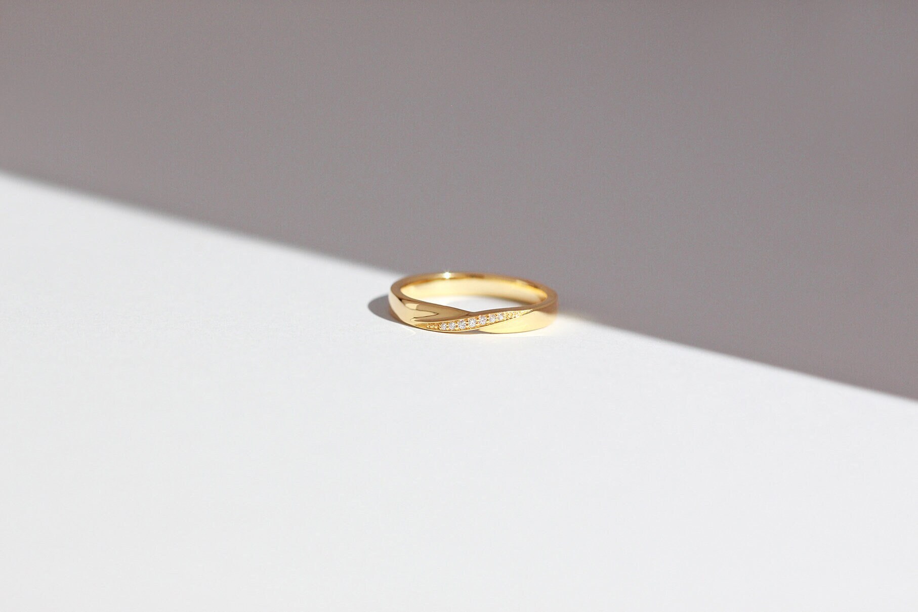 Gold mobius ring best sale