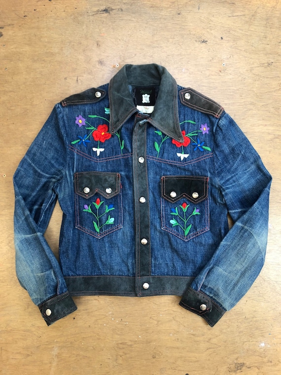 Vintage Denim Embroidered Button Up Shirt || Jacke
