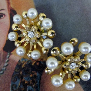 Vintage Gold & Pearl Post Earrings