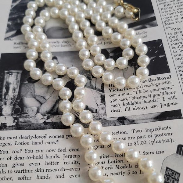 Vintage LR® 8mm Cream Pearl Knotted Necklace