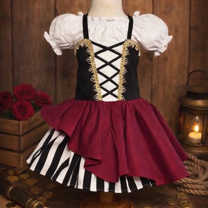 Pirate dress, Pirate, girls Pirate dress. Pirate costume, pirate dress, pirate night, Ren fair. Renaissance fair. Pageant wear