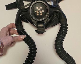 Camvas USN Gas Mask Bag Mark IV | WWII Military Surplus | Vintage