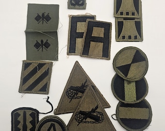 Original WWII US Army Uniform Patch Lot 14 Pieces Matching Pairs Tank Destroyer 416th Engineer Antiaircraft Signal Corps Insignia Collection