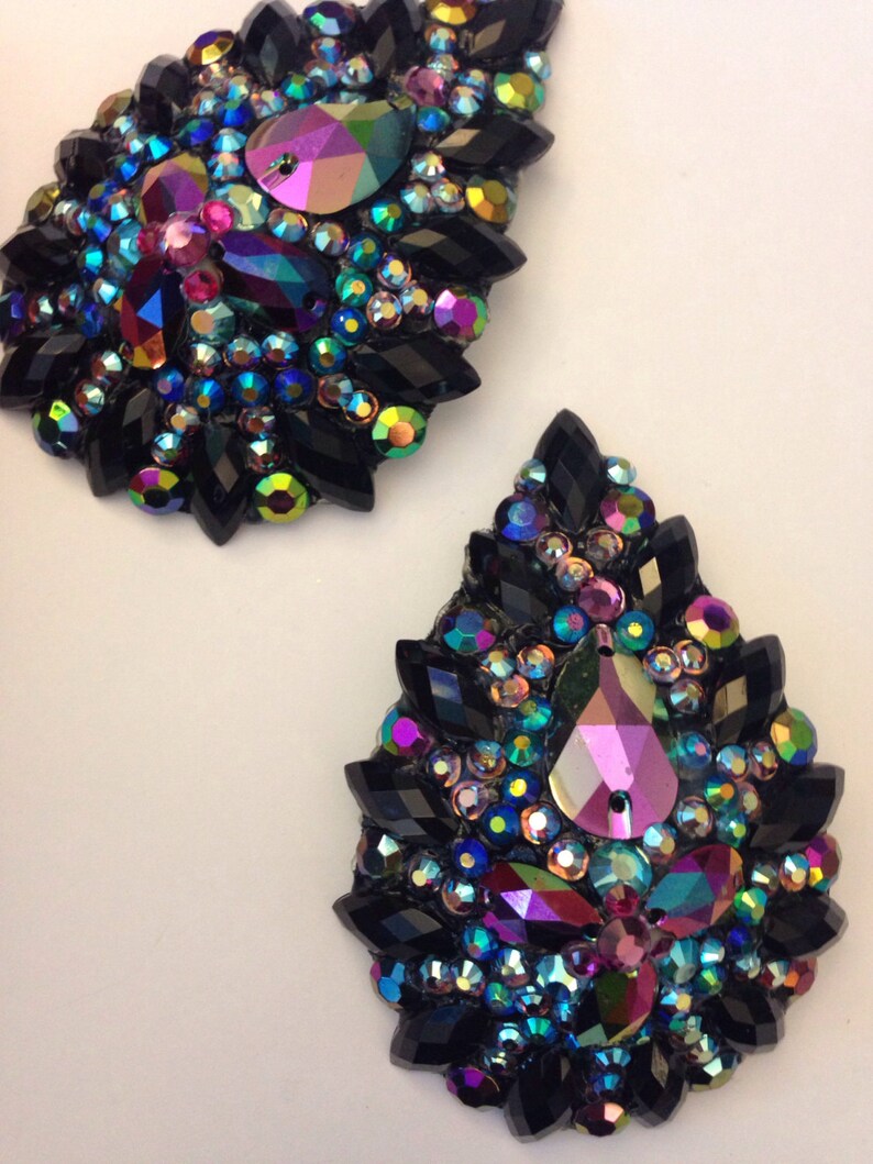 Teardrop shape pasties, lava colors, black pointy stones image 1