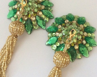 Green chanteuse pasties with gold beaded tassel