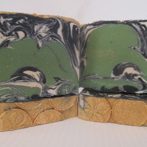 st patricks soap,st patricks gift,handmade soap,swirly soap,irish spring soap,green soap,green black soap,man soap,holiday soap,theme soap