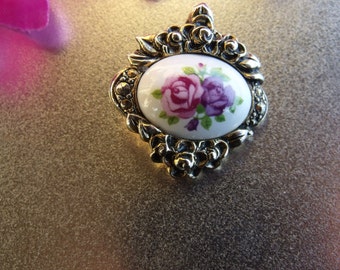 Sale Art Nouveau style  Vintage Avon enameled floral pendant 1"x 1". Marked AVON.Roses white background in metal gold tone floral frame.gift