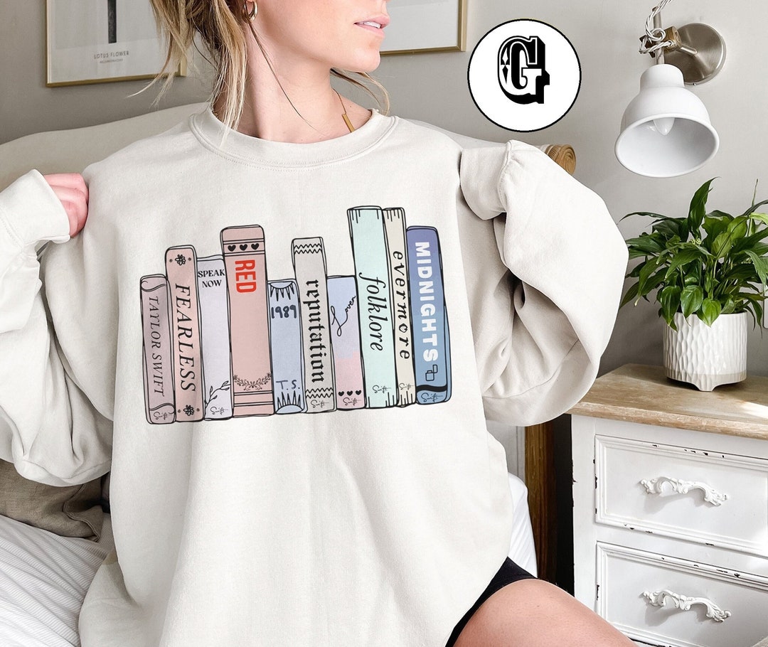 Midnight album Sweatshirt, Black and White Book Spines, Midnight New Album 2022, Albums As Books, Reading Taylor&#39;s Version, Gift tee for her