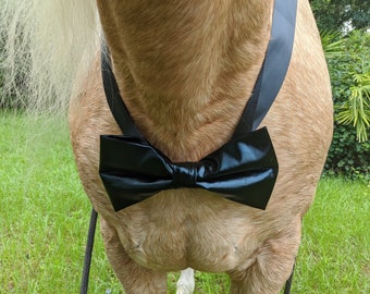 Large Bow Tie for Equines in Black or White - Formal Attire for any size Horse - Bridal Equine Bow Tie
