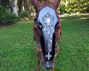 Celtic Warrior Horse Chanfron Face Armor in Black with Red Highlights - Medieval Equine Armor Barding Costume - Equine Face Armor Costume