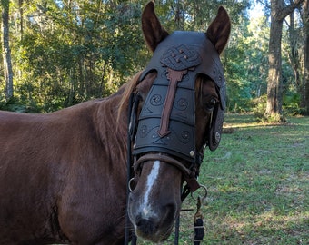 Epic Chanfron Horse Face Armor in Brown Leather Color - Medieval Equine Foam Armor Barding Costume - Equine Foam Face Armor