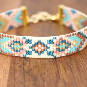 Western Jewelry for Women, Western Bracelet Handmade, Boho Beaded Cuff Bracelet Southwestern, Trendy Mothers Day Gifts for Daughters, Unique