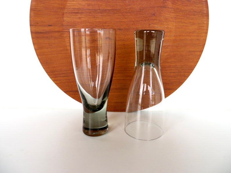 Set Of 2 Holmegaard Kastrup Canada Cocktail Glasses In Smokey Grey From Denmark, Per Lutken 6 oz Wine Apertif Glasses image 2