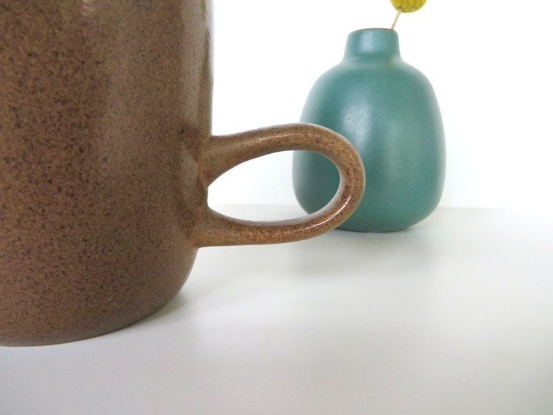 Vintage Heath Ceramics Studio Mug in Sandalwood, Edith Heath Low Handle Coffee Cup, Modernist Ceramics From Saulsalito image 3