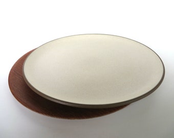 Early Heath Ceramics Dinner Plate in Sandalwood, Modernist 10 3/4" Dish By Edith Heath, Saulsalito California Ceramics