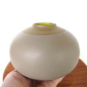 Heath Ceramics Bulb Vase In Fawn and Yuzu, Edith Heath Medium Sculptural Vase image 9
