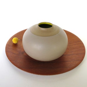 Heath Ceramics Bulb Vase In Fawn and Yuzu, Edith Heath Medium Sculptural Vase image 6