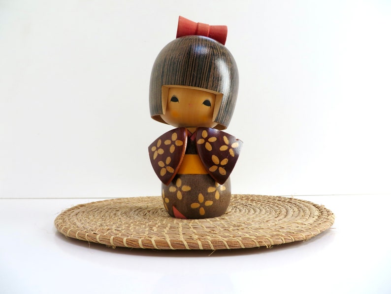 poupée Kokeshi en bois Sosaku japonais vintage, poupée Kokeshi 7 avec kimono Kosode, Art populaire japonais, Ningyo image 2