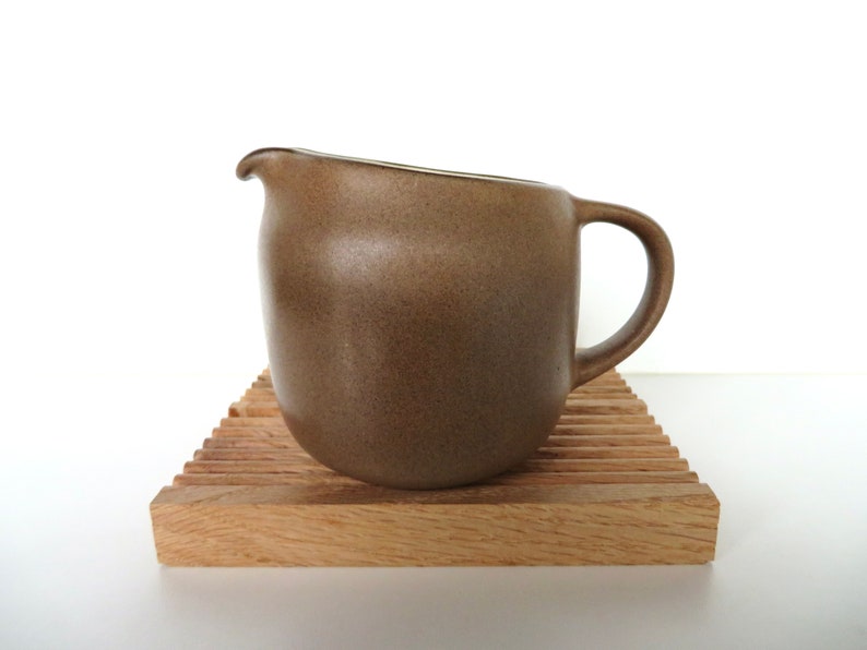 Heath Ceramics Creamer In Sandalwood, Edith Heath Small Pitcher, Modernist Dishes, Mid Century Minimalist Milk Pot image 10