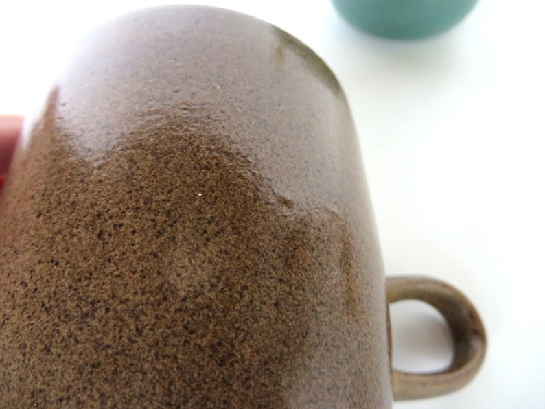 Vintage Heath Ceramics Studio Mug in Sandalwood, Edith Heath Low Handle Coffee Cup, Modernist Ceramics From Saulsalito image 6