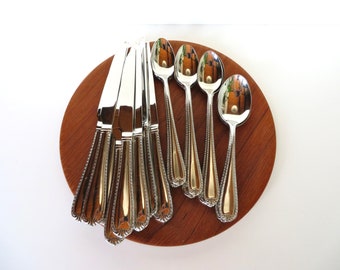Vintage 26 Piece Reed and Barton Domain Spoon and Knife Set, 18/10 Stainless Steel Mixed Cutlery Set