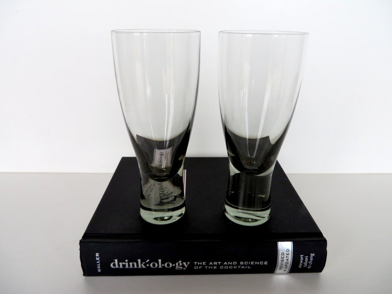 Set Of 2 Holmegaard Kastrup Canada Cocktail Glasses In Smokey Grey From Denmark, Per Lutken 6 oz Wine Apertif Glasses image 5