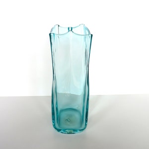 Vintage Blenko Glass Paper Bag Vase In Aqua Blue, 8 1/2 Hand Blown Blenko Glass Art 8813M image 4