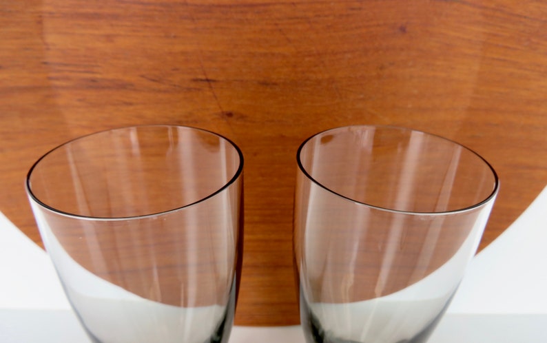 Set Of 2 Holmegaard Kastrup Canada Cocktail Glasses In Smokey Grey From Denmark, Per Lutken 6 oz Wine Apertif Glasses image 9