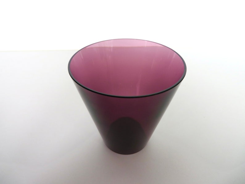 Vintage Kaj Franck Kartio Kimara Thin Wall Glass In Amethyst For Iittala, Jewletone Scandinavian Glass Barware image 4