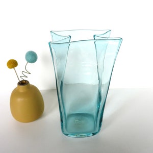 Vintage Blenko Glass Paper Bag Vase In Aqua Blue, 8 1/2 Hand Blown Blenko Glass Art 8813M image 3