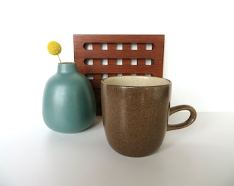 Vintage Heath Ceramics Studio Mug in Sandalwood, Edith Heath Low Handle Coffee Cup, Modernist Ceramics From Saulsalito