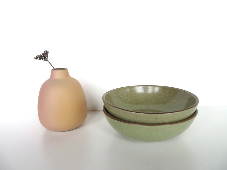 Early Heath Ceramics Dessert Bowls In Speckled Green, Modernist 5 1/4 Sage Berry Bowls By Edith Heath image 1