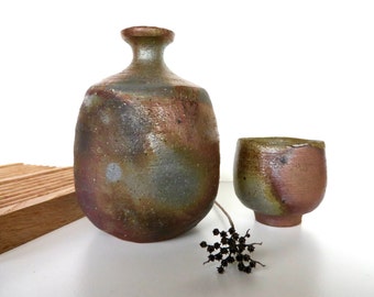 Vintage Bizen Ware Tokkuri Set From Japan, Hand Crafted 2 piece Japanese Pottery Raku Sake Cup And Pitcher Set