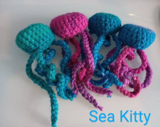 Cat toy, Jellyfish Catnip Toys, crocheted