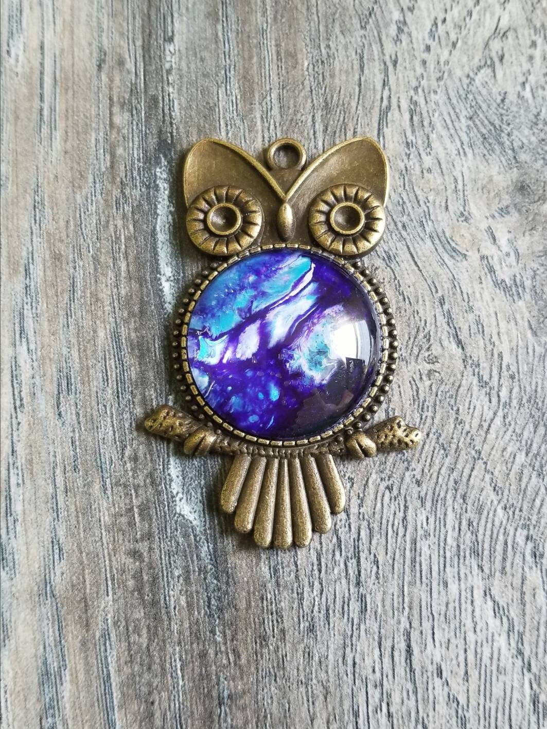 acrylic pour jewelry