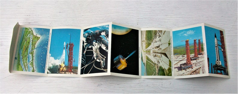 Vintage Kennedy Space Center Space Port Post Card Fold out Booklet