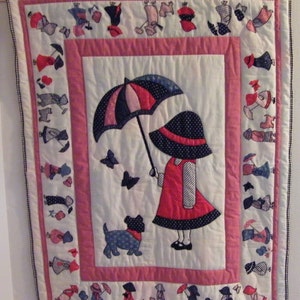 Vintage Inspired Nursery Wall Hanging, Sunbonnet Sue & Sam Wall Art, Little Girls Bedroom Wall Quilt