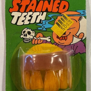 Vintage Stained Teeth Joke & Gag Novelty Toy - Hong Kong
