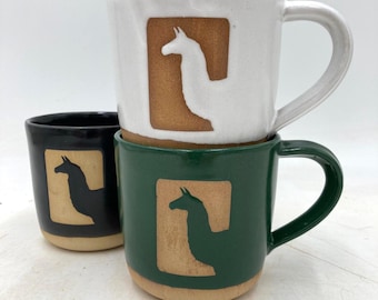 Ręcznie robiony ceramiczny kubek Wonky Llamma