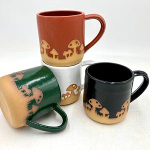 Tazza in ceramica fatta a mano a forma di fungo