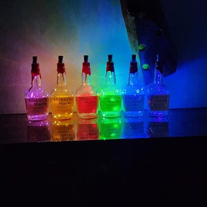Maker&#39;s Mark 750 ML String light  Empty bottle FREE SHIPPING