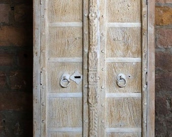 Rustic Vintage Armoire, White Wash Wardrobe, Old Door Cabinet, Reclaimed Wood, Farmhouse, Storage Hand-carved Tall Wardrobe 75X36