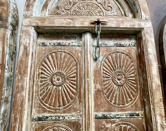 Arched Indian Doors, Antique Doors, Sunray Carved Doors, Rustic Vintage Door from India, Whitewash Carved Doors, Unique 97x36