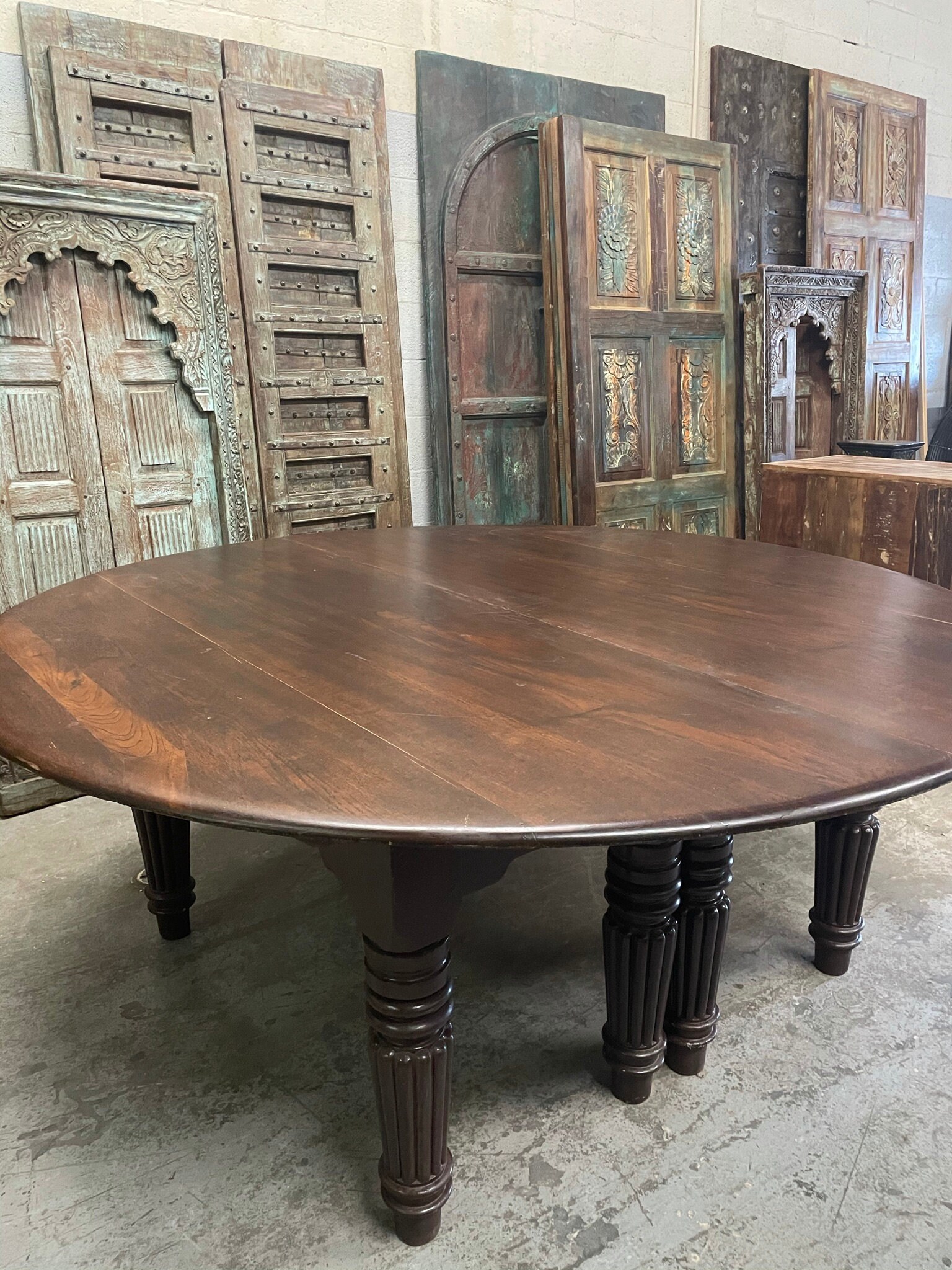 antique farmhouse round table