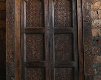 Antique Door, Traditionnel Moroccan Carved Wood Door With Frame , Reclaimed door, Entrance Door Farmhouse Doors, Wine Cellar Doors 82x58
