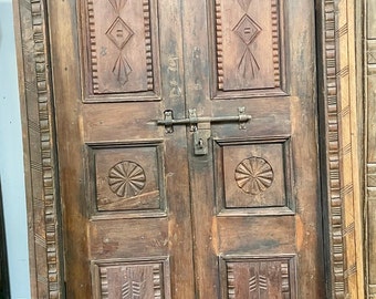 Antique Indian Teak Door, Rustic Farmhouse, Garden Doors, Antique Door From India, Accent Wall, Headboard, Unique Eclectic Doors 78x50